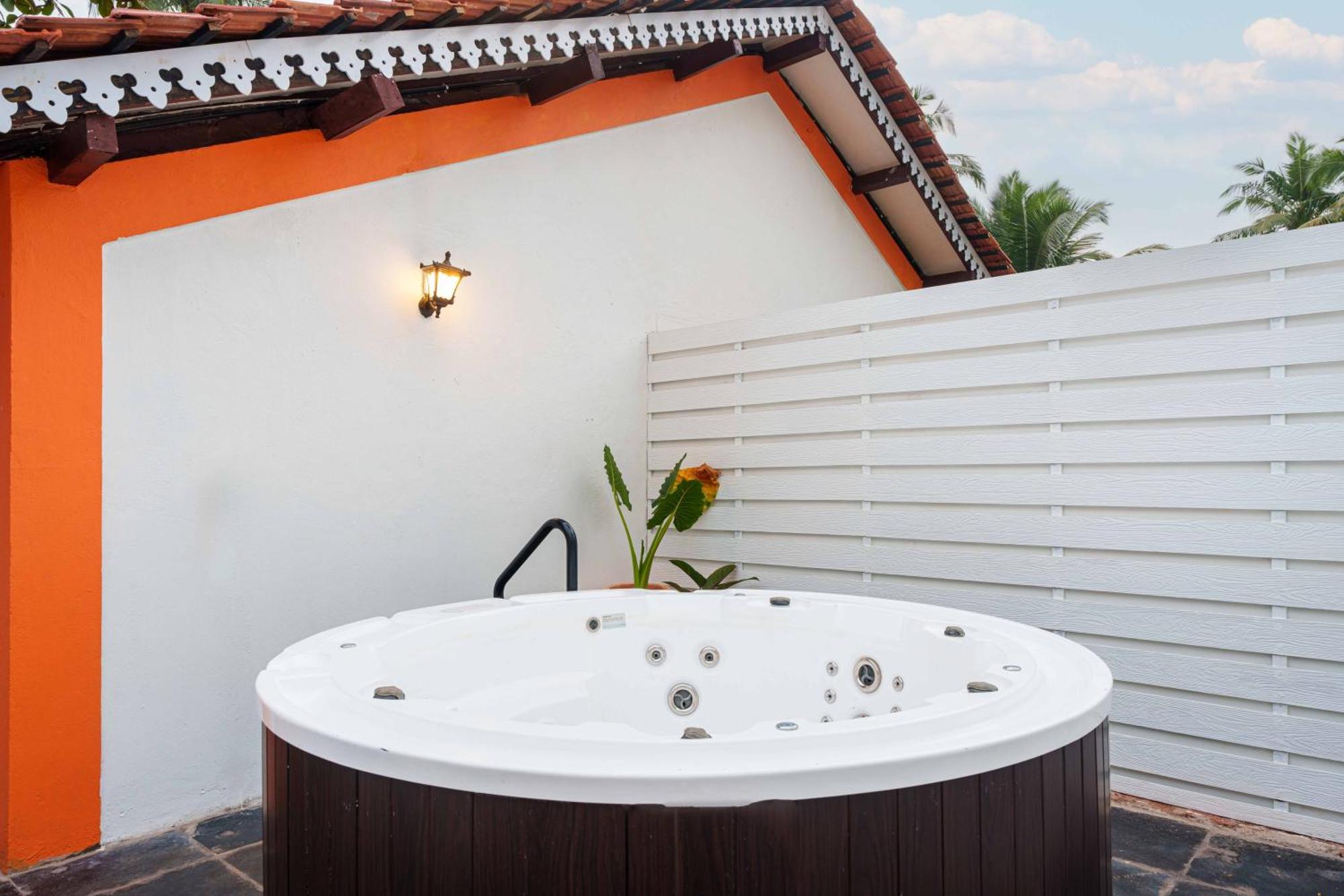Amã Stays & Trails Aguada Serenity Villa , Goa カンドリム エクステリア 写真